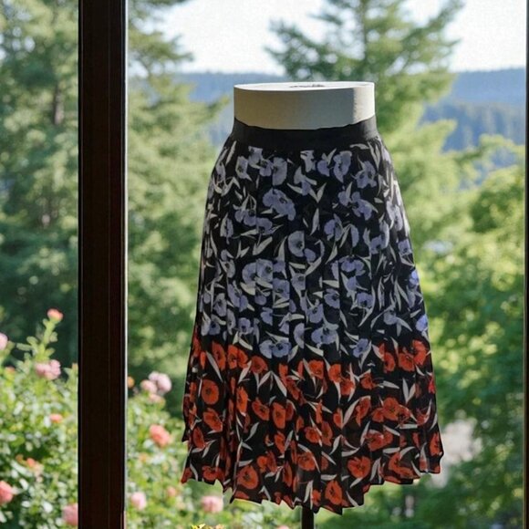 NWOT Ann Taylor Multicolored Poppy Pleated Skirt - Picture 1 of 9